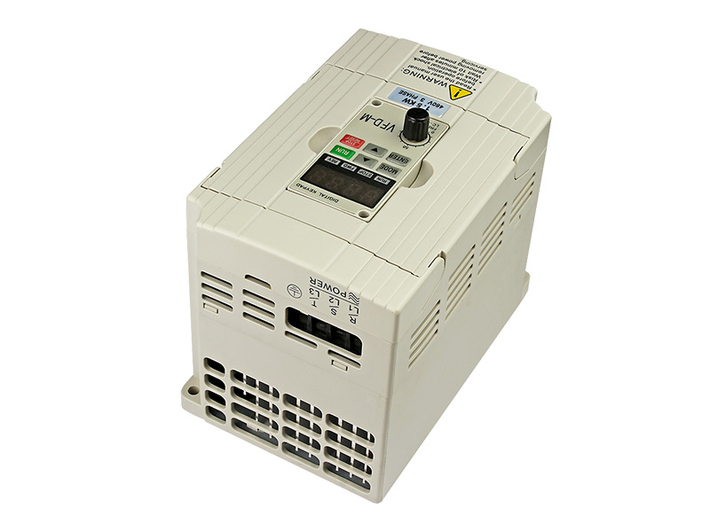 8000S通用變頻器，變頻調(diào)速器，變頻器廠家，電機變頻器，三相變頻器